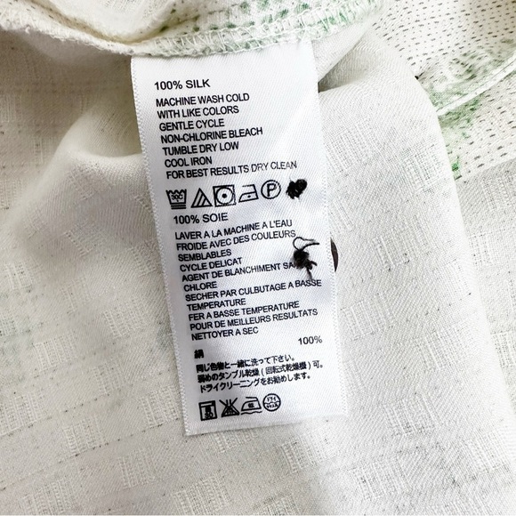 Tommy Bahama Silk Short Sleeve Button Down Shirt Size Medium - Picture 7 of 7